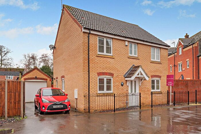 4 Bedroom Detached House For Sale In Whitby Avenue, Eye, Peterborough, PE6