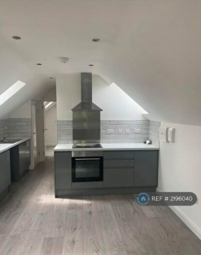 1 Bedroom Flat To Rent In Princes Way, Bletchley, MK2