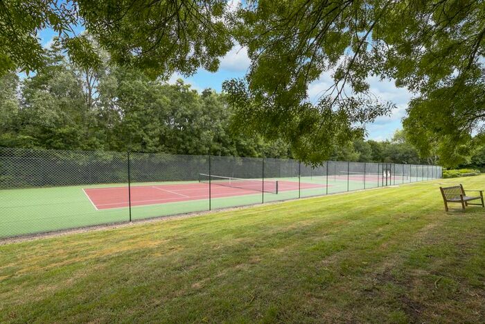 2 Bedroom Flat To Rent In Boleyn Court, Epping New Road, Buckhurst Hill, IG9