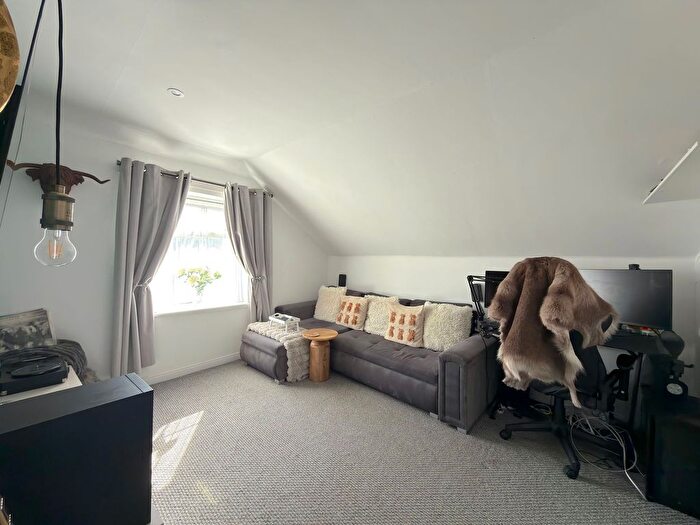 1 Bedroom Flat For Sale In East Street, Faversham, ME13