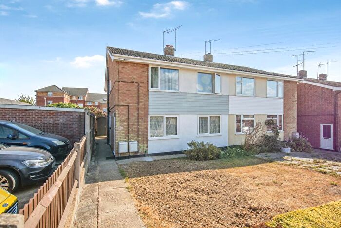 2 Bedroom Maisonette For Sale In Romford Close, Colchester, CO4