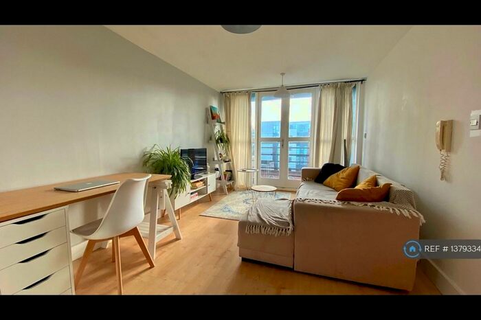 1 Bedroom Flat To Rent In Shandon Court, Liverpool, L3