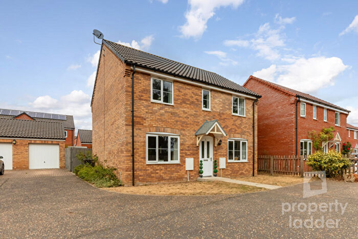 4 Bedroom Detached House For Sale In Keymer Close, Aylsham, NR11