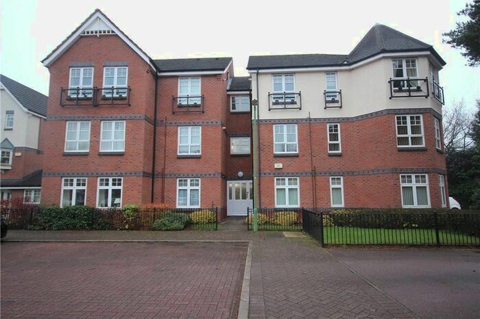 2 Bedroom Flat To Rent In Thorpe Court, Solihull, B91