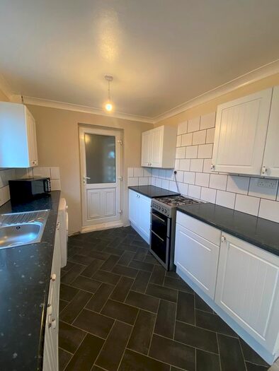 3 Bedroom Semi-Detached House To Rent In Runswick Road, Middlesbrough, TS6