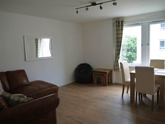 2 Bedroom Flat To Rent In Glendale Mews, Union Glen, AB11