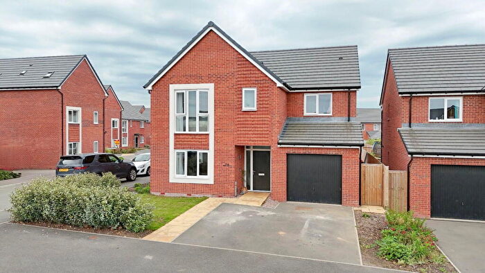 5 Bedroom Detached House For Sale In Rowan Drive, Branston, Burton-on-Trent, DE14