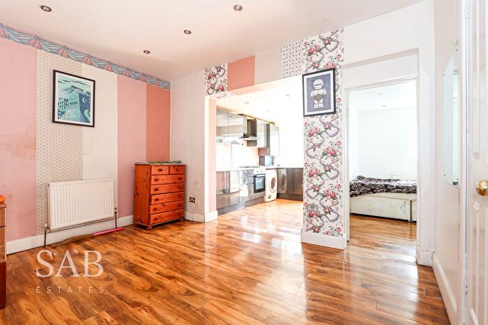 4 Bedroom Property To Rent In Ruislip Road, Northolt, UB5