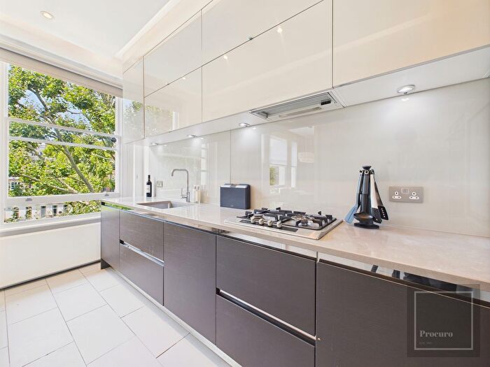 2 Bedroom Flat To Rent In Randolph Crescent, London, W9