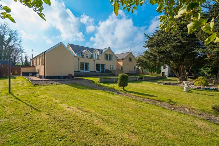 5 Bedroom Detached House For Sale In Ballysnod Road, Larne, BT40