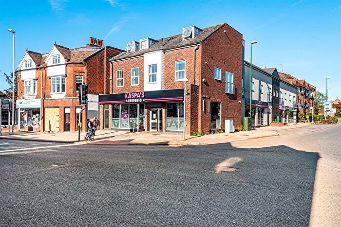 2 Bedroom Flat To Rent In Parkway House, Park Place, Horsham, West Sussex, RH12