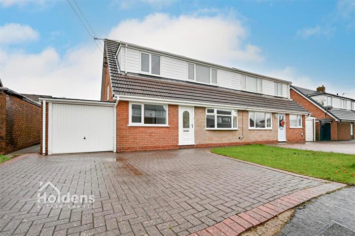 4 Bedroom Semi-Detached House For Sale In Lindale Avenue, Grimsargh, Preston, PR3