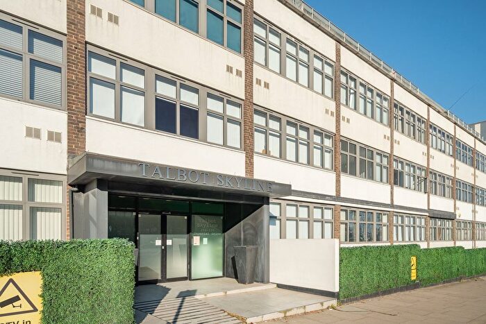 1 Bedroom Flat For Sale In Talbot Skyline, -, Imperial Drive, Harrow, HA2