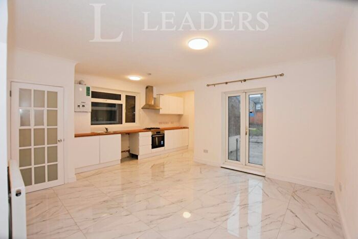 4 Bedroom Semi-Detached House To Rent In Warwick Road, Clacton-on-Sea, CO15