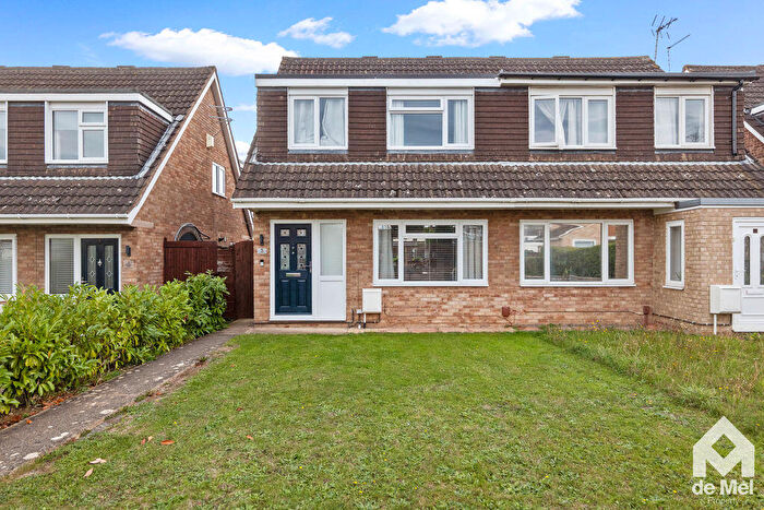 3 Bedroom Semi-Detached House For Sale In Medoc Close, Swindon Village, Cheltenham, GL50