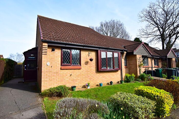 2 Bedroom Semi Detached Bungalow For Sale In De Havilland Way, Abbots Langley, WD5