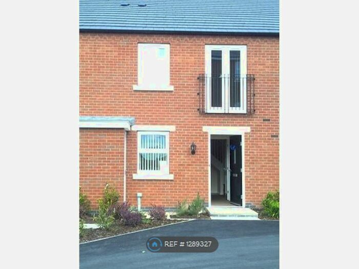 2 Bedroom Terraced House To Rent In Danbury Place, Leicester LE5