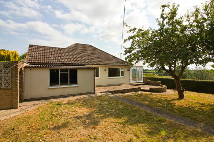 3 Bedroom Detached House For Sale In Thickwood Lane, Chippenham, SN14