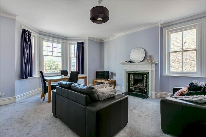 2 Bedroom Flat To Rent In King Edward Mansions, Fulham Road, SW6