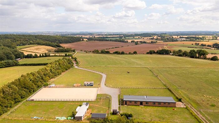 4 Bedroom Detached House For Sale In Woburn Road, Lidlington, Bedford, MK43