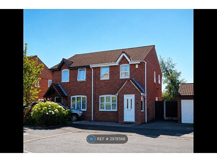 3 Bedroom Semi Detached House To Rent In Chase Terrace, Burntwood, WS7