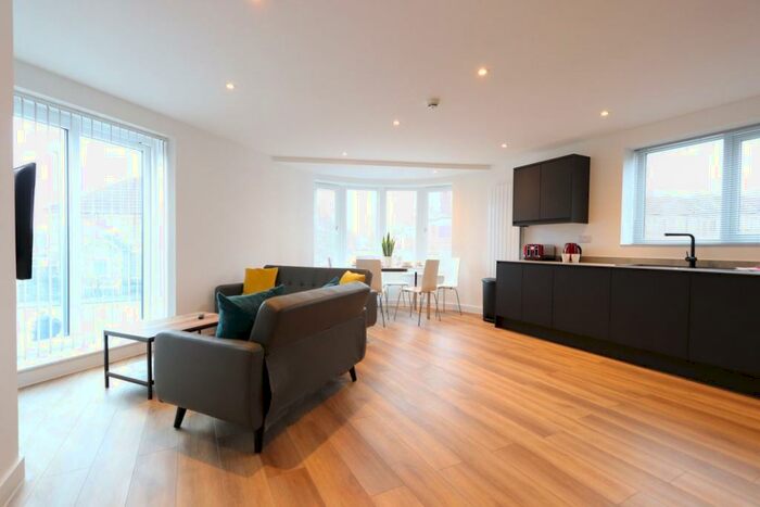 5 Bedroom Apartment To Rent In Filton Avenue, Horfield, Bristol, BS7