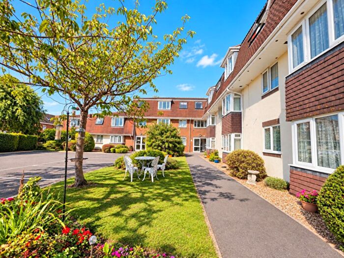 1 Bedroom Retirement Property For Sale In Sandringham Court, Avon Road, Bournemouth, Dorset, BH8