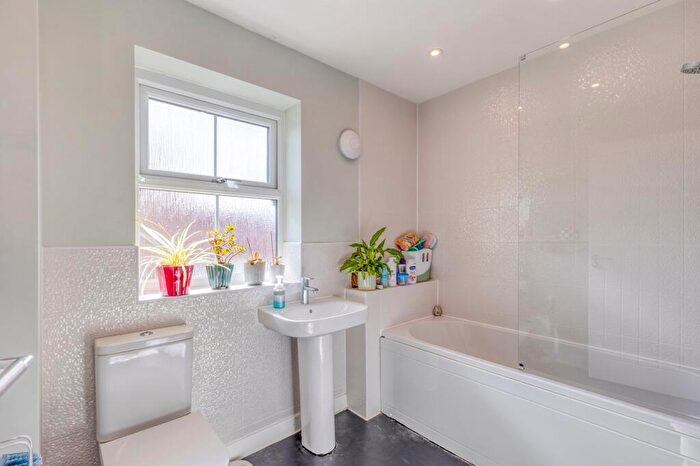 3 Bedroom Detached House For Sale In Chain Free In Attleborough, NR17
