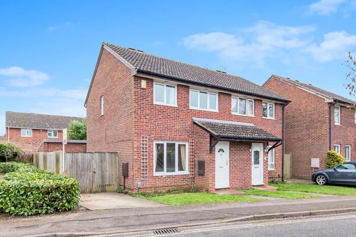 3 Bedroom Semi-Detached House To Rent In Purcell Road, Marston, Oxford, OX3
