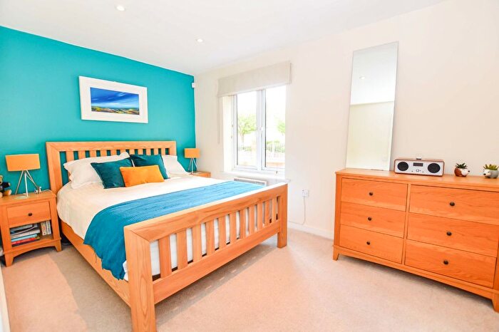 2 Bedroom Flat To Rent In Chevassut Street, Hulme, Manchester, M15