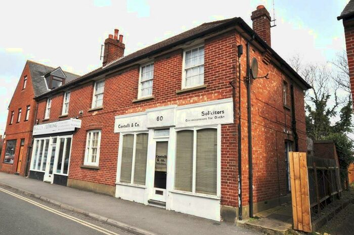 3 Bedroom Flat To Rent In North Street, Bicester, Oxfordshire, OX26