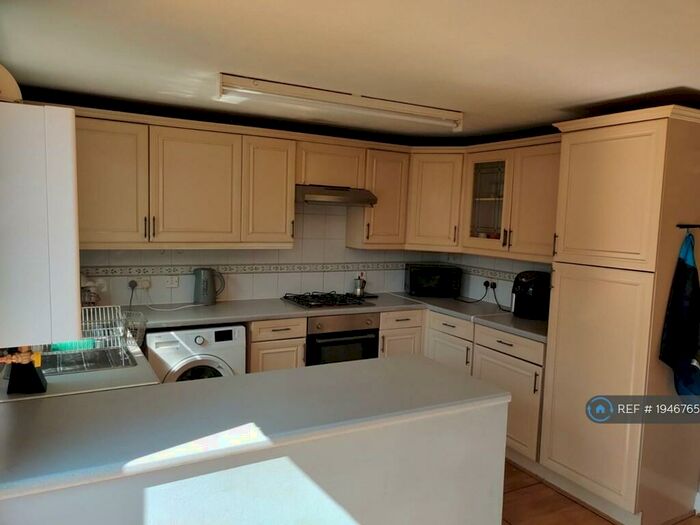 4 Bedroom Semi-Detached House To Rent In Rhodes Place, Oldbrook, Milton Keynes, MK6