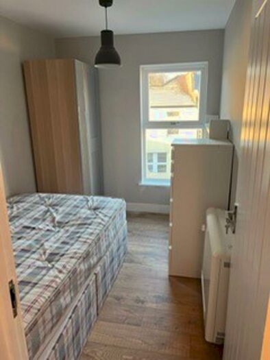 3 Bedroom Flat To Rent In Cheltenham Road, Bristol, BS6