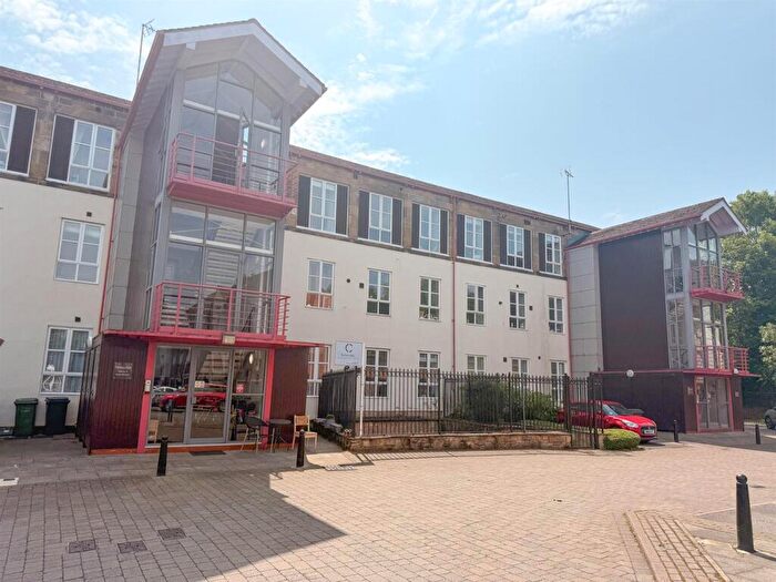 2 Bedroom Apartment To Rent In Stone Mill Court, Meanwood, Leeds, LS6