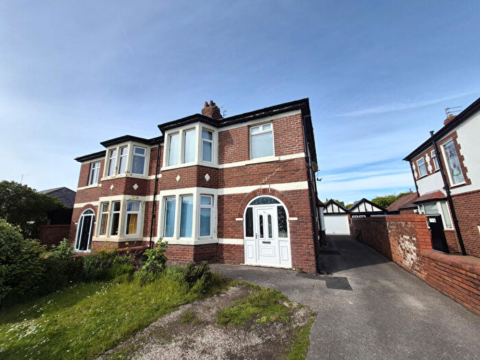 1 Bedroom Flat For Sale In Albany Road, Lytham St. Annes, FY8