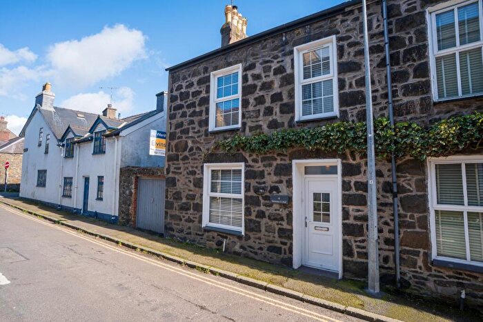 2 Bedroom End Of Terrace House For Sale In Church Place, Pwllheli, LL53