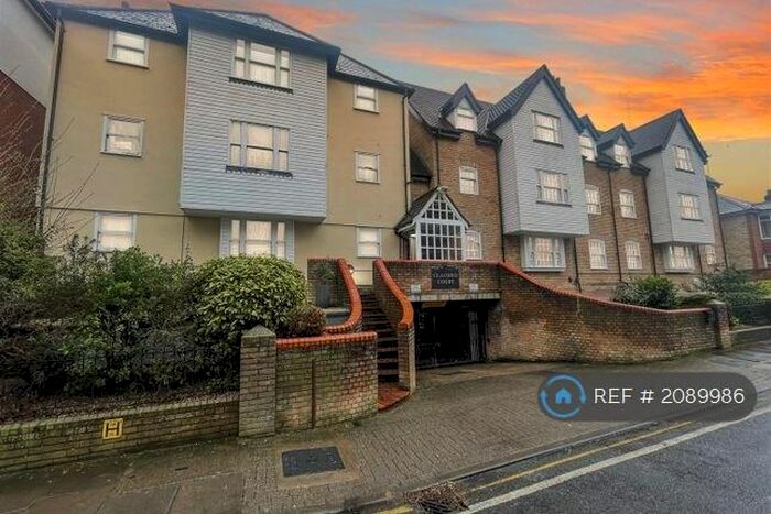 2 Bedroom Flat To Rent In St Peter's Street, Colchester, CO1