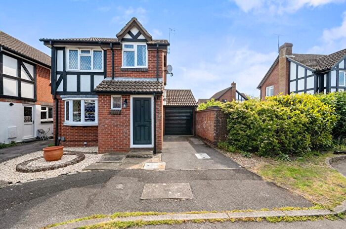 3 Bedroom Detached House For Sale In Benedict Close, Romsey, Hampshire, SO51