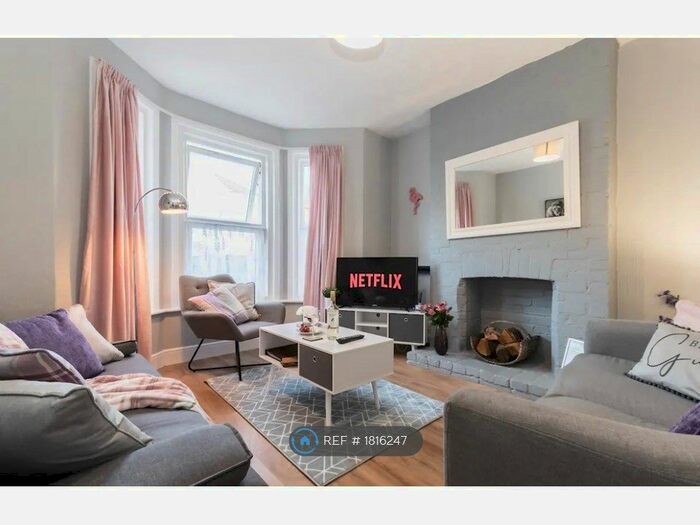 3 Bedroom Semi-Detached House To Rent In Cyril Road, Bournemouth, BH8