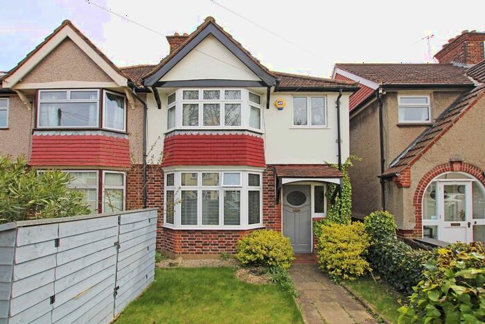 3 Bedroom Property To Rent In Woodland Gardens, Isleworth, TW7