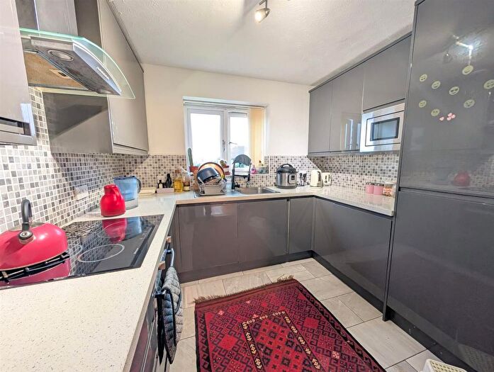 2 Bedroom Flat To Rent In Moray Close, Edgware, HA8