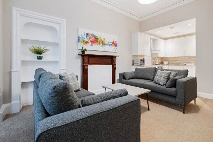 3 Bedroom Flat To Rent In Dalkeith Road, Newington, Edinburgh, EH16