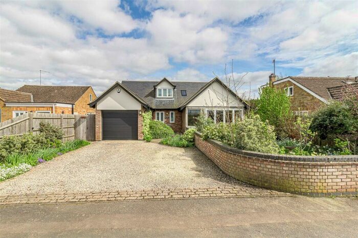 4 Bedroom Detached House For Sale In Earls Barton Road, Mears Ashby, NN6