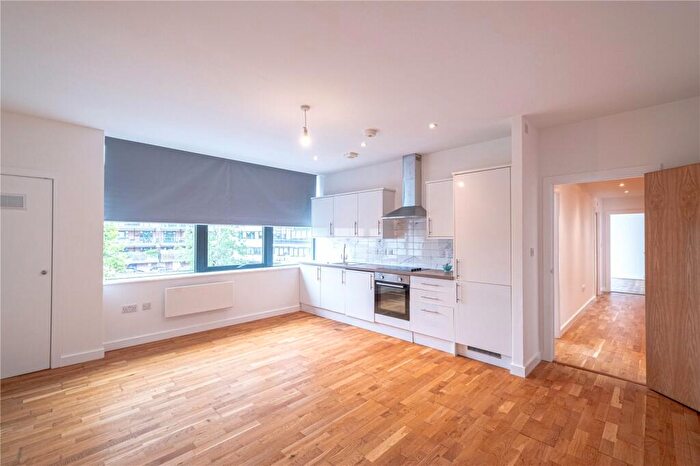 2 Bedroom Apartment To Rent In Regent Park Road, Finchley, London, N3