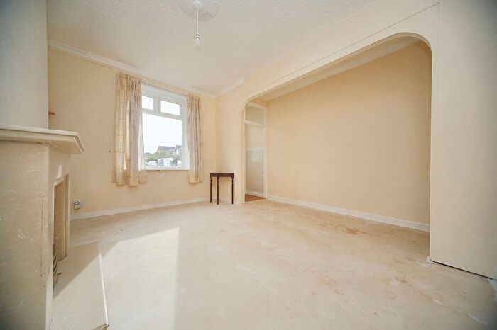 2 Bedroom End Of Terrace House For Sale In Billinge Road, Wigan, WN5