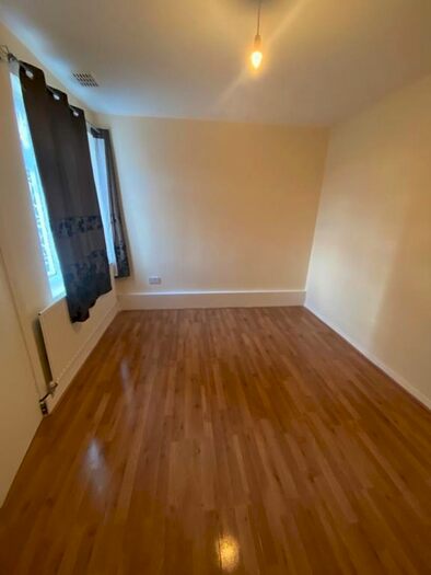 2 Bedroom Flat To Rent In Green Street, London, E7