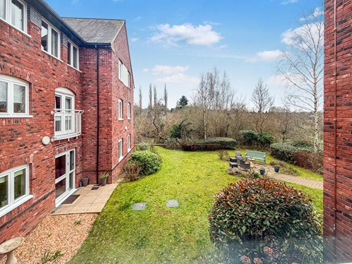 1 Bedroom Flat For Sale In Wombrook Court, Wombourne, Wolverhampton, West Midlands, WV5