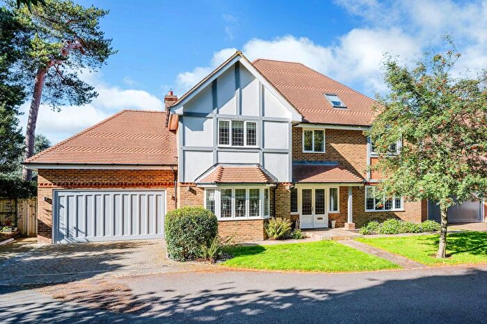 6 Bedroom Detached House For Sale In Alcocks Lane, Kingswood, Tadworth, KT20