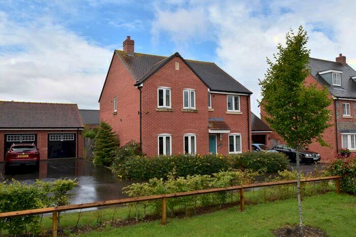 4 Bedroom Detached House For Sale In Maundrell Lane, St. Peters Place ** Video Tour **, SP2