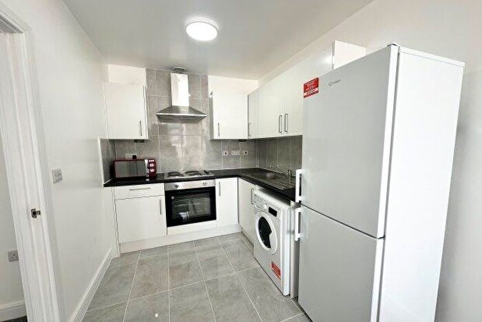 1 Bedroom Flat To Rent In Castle Boulevard, Nottingham, NG7